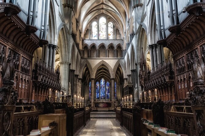 Stonehenge and Salisbury Tour With Pick up and Drop off - Good To Know