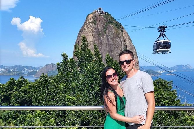 Sugarloaf Mountain: Includes Transfer, Tour Guide, and Sugarloaf Mountain Tickets.