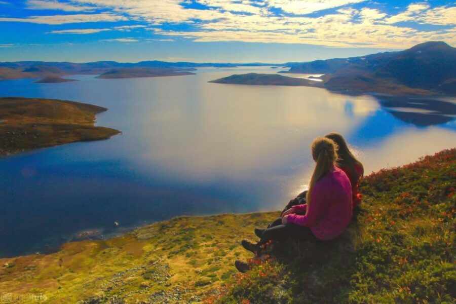 Summer Kjerag Hike With Mountain Guide