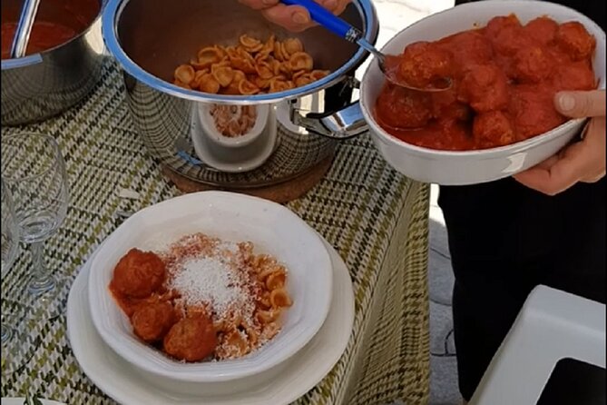 Summer Lunch in the Salentine House by the Sea - Location and Setting