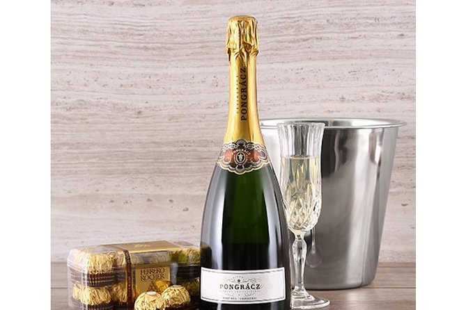 Sunset Champagne Cruise 3 Course Meal - Good To Know