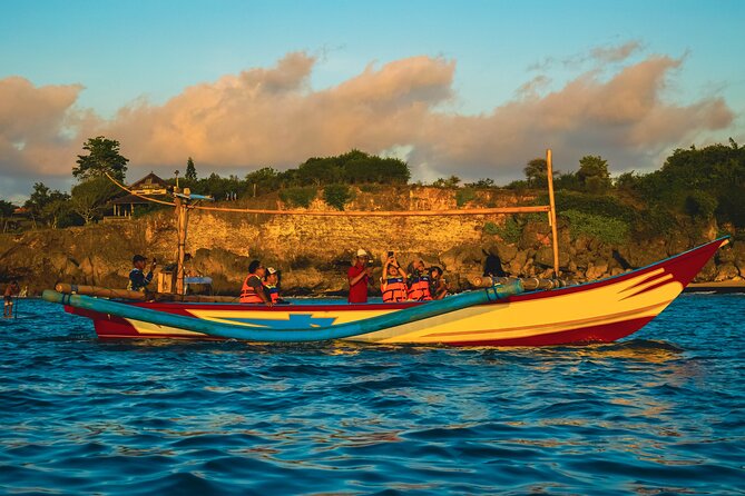 Sunset Cruise by Jukung With Seafood Dinner - Good To Know
