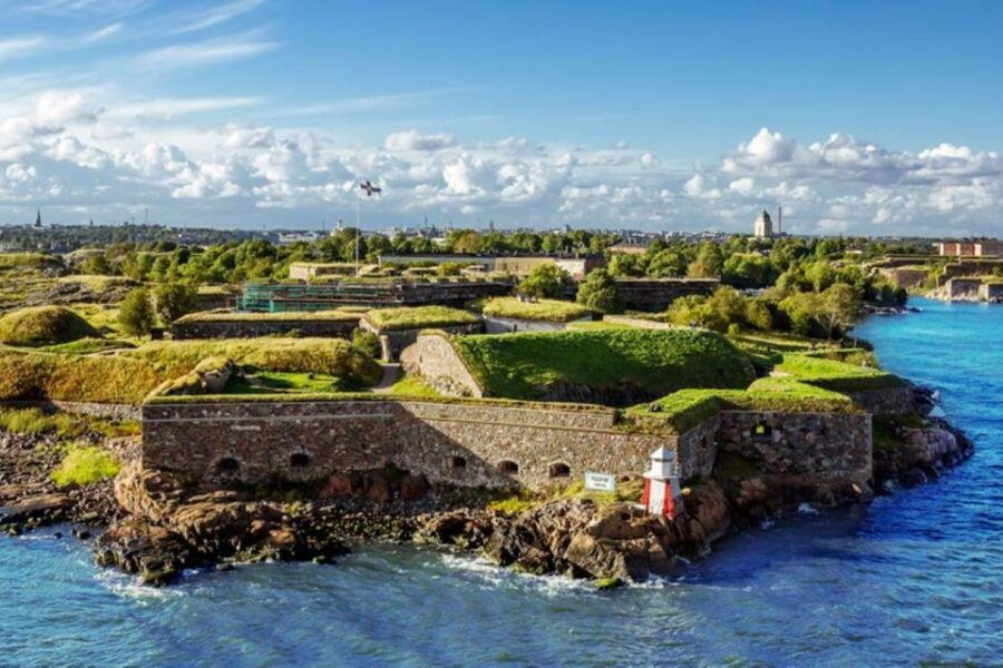 Suomenlinna: Private Tour With an Authorized Guide