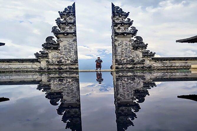 Superb Tour Magical Temple The Gate of Heaven and Tirta Gangga - Good To Know