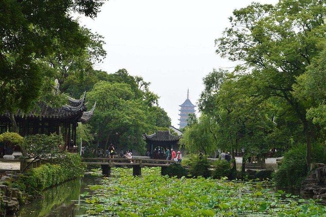 Suzhou Self-Guided Tour With Zhouzhuang or Tongli Water Town From Wuxi