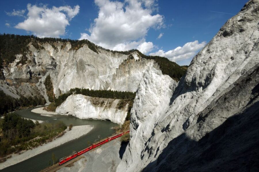 Swiss Travel Pass Flex:All-In-One Travel Pass-Train,Bus,Boat