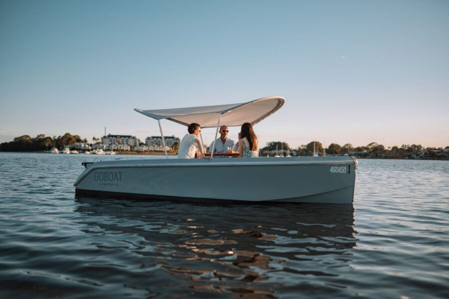 Sydney: Electric Boat Rental From Cabarita Point - Good To Know