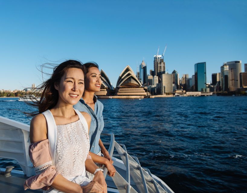 Sydney: Hop-On Hop-Off Harbour Cruise With Commentary