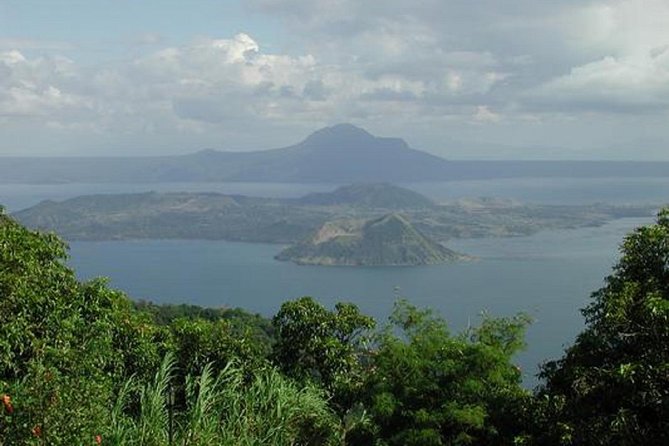 Tagaytay Ridge, Palace in the Sky, Taal Volcano From Manilla (Feb )