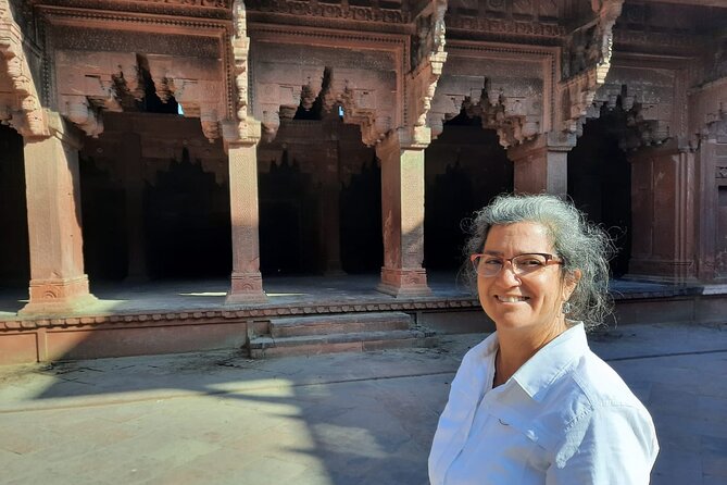 Taj Mahal Along Khajuraho Heritage and Temple Tour - Good To Know