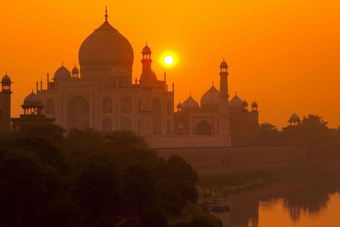 Taj Mahal In Summer - Good To Know