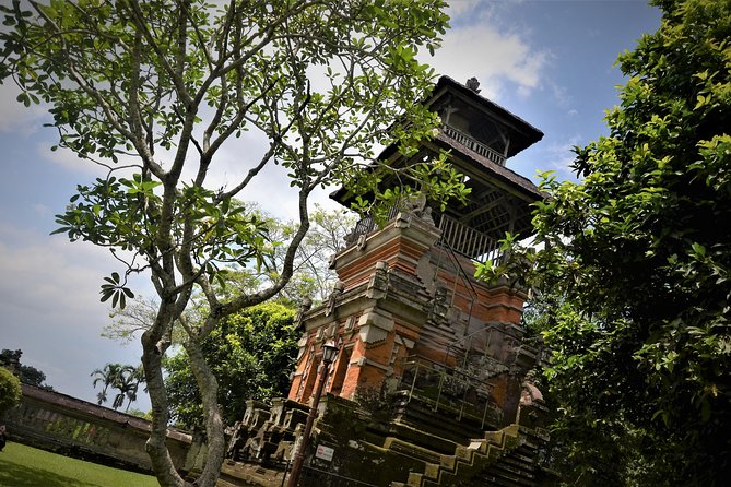 Tanah Lot Temple Sunset Tour Half Day - Good To Know