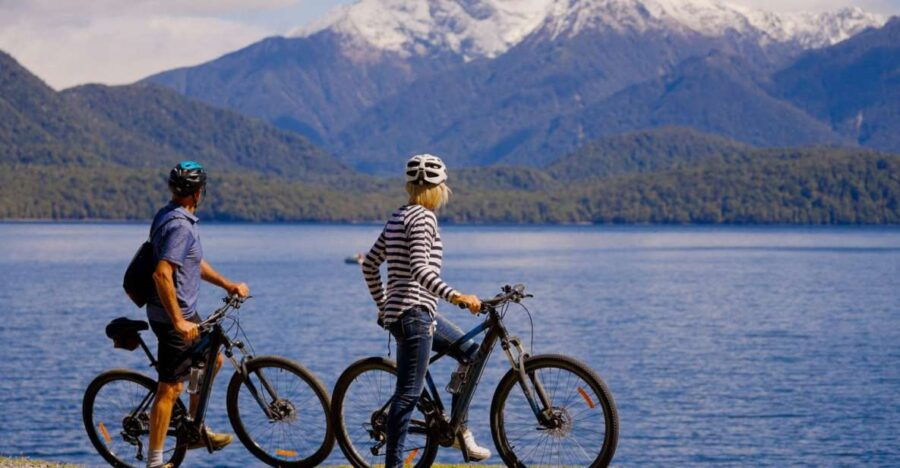 Te Anau: River Jet Boat and Bike Ride Tour With Local Guide