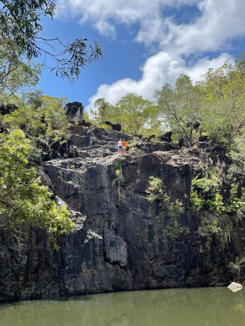 The Airlie Beach Hopper Sightseeing Bus - Good To Know