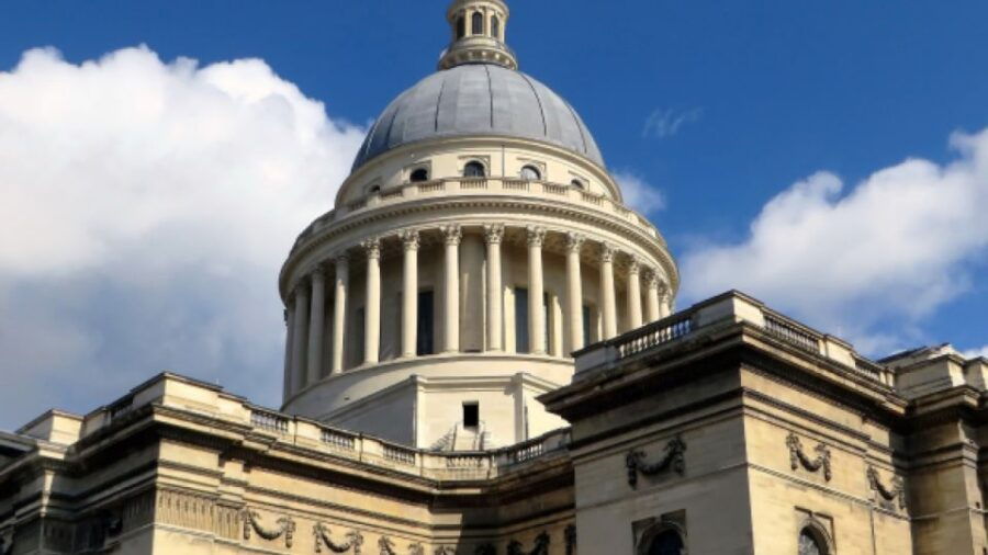 The "Emily Cooper" City-Tour - 2 Hours - Good To Know