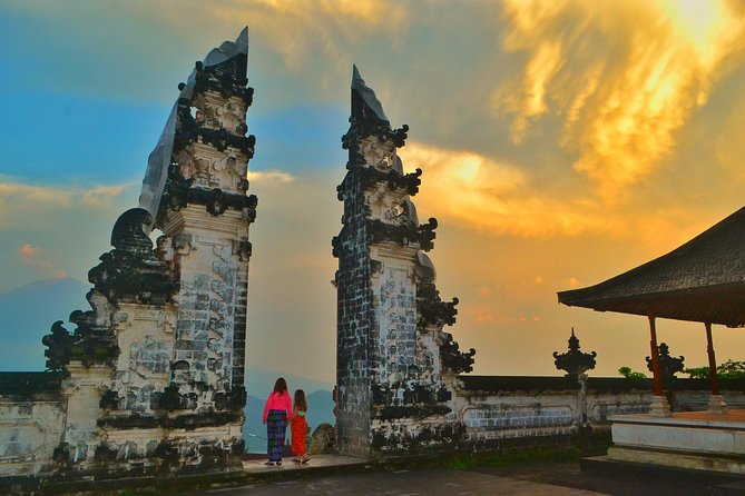 The Gates of Heaven Lempuyang Tours All Inclusive - Good To Know