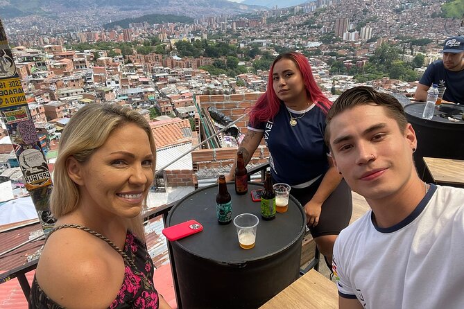 The Real Comuna 13 Graffiti Tour W/ Local Lunch & Beer - Good To Know