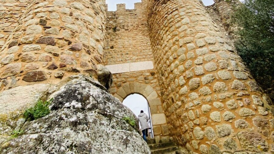 Tomar: Castle of Almourol Private Tour