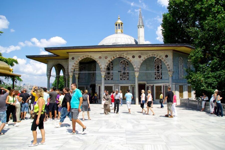 Topkapi Palace, Hagia Sophia, Hippodrome & Blue Mosque Tour - Good To Know