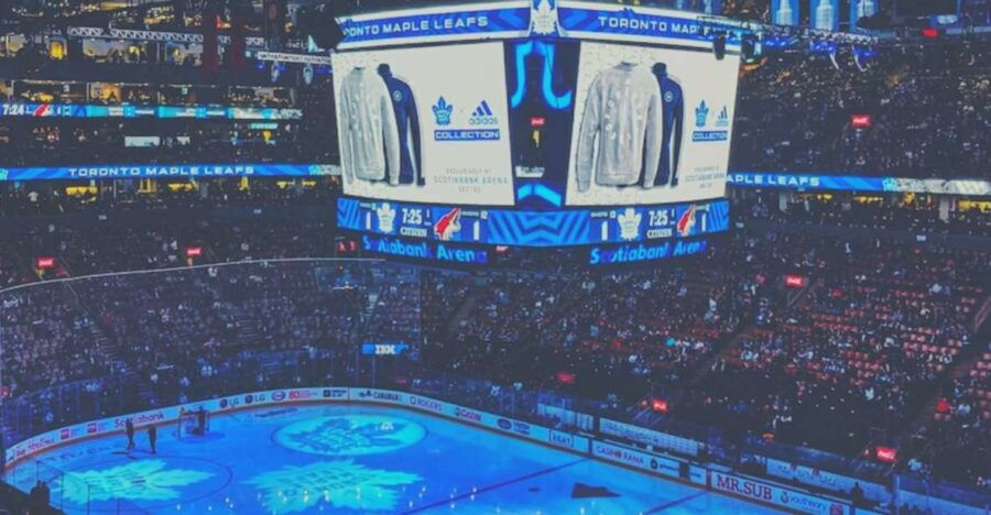 Toronto: Toronto Maple Leafs NHL Game at Scotiabank Arena