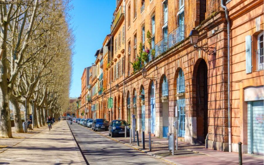 Toulouse Old Town Treasure: Outdoor Escape Game - Good To Know