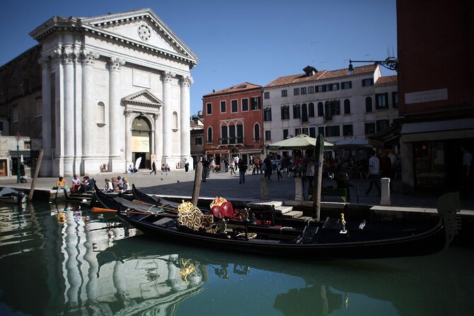 Tour on the Trails of Commissario Brunetti in Venice - Good To Know