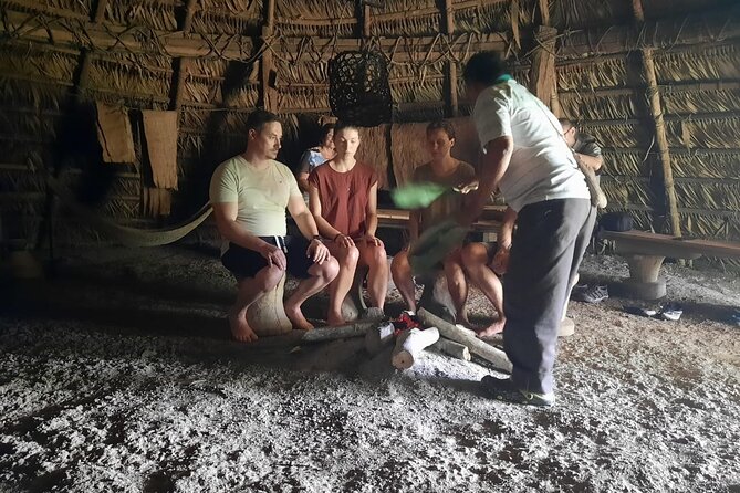 Tour Shaman Medicinal Plants and Waterfalls