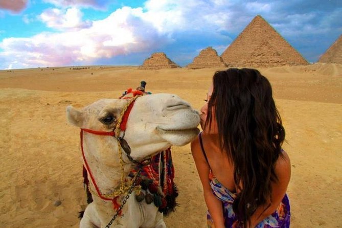 Tour to Giza Pyramids & Egyptian Museum From Alexandria by Car
