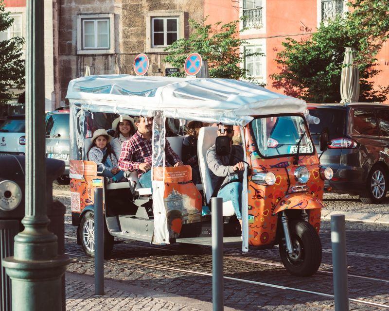 Touristic Tour in Alfama - the Tuk Experience - Good To Know