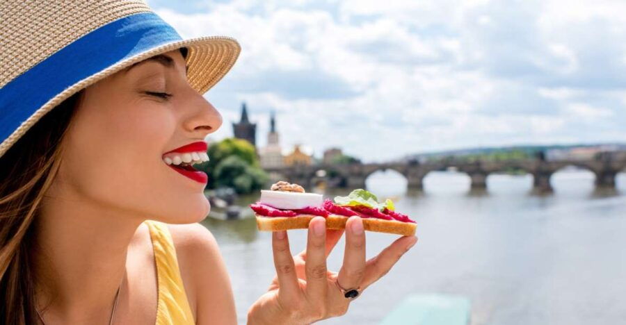 Traditional Czech Food and Prague Old Town Private Tour