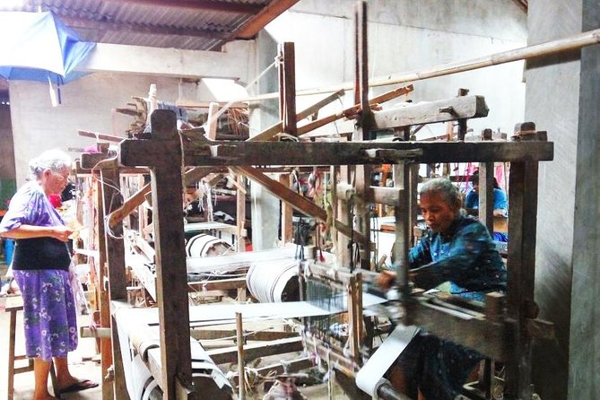 Traditional Weaving Experience