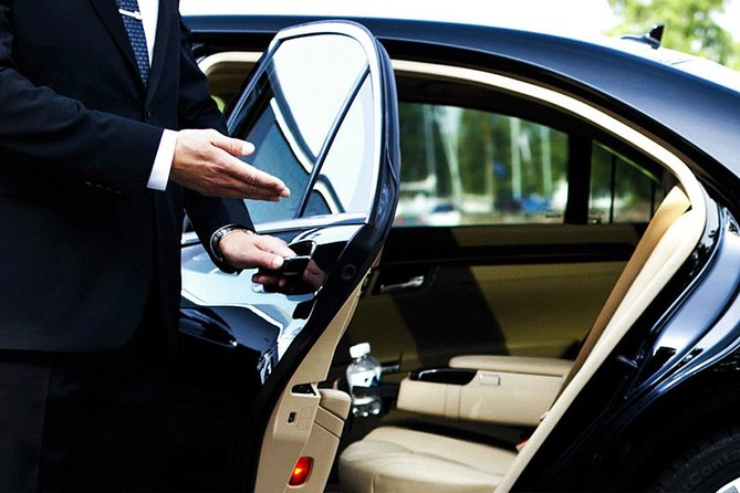 Transfer From Lisbon Airport to Cascais