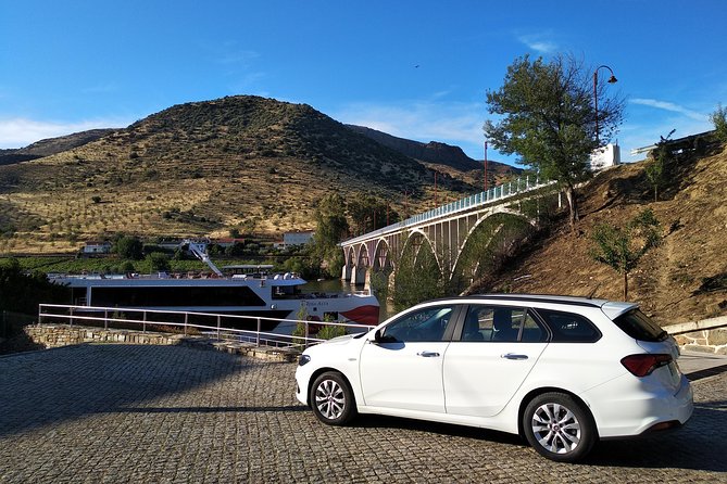 Transfer Oporto - Aeroport / up to 4 Passengers