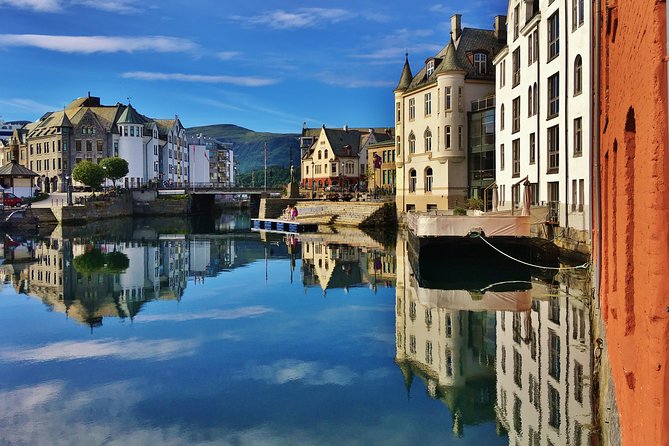 TRANSFER, STANDARD, 1-7 PAX: Bergen – Ålesund