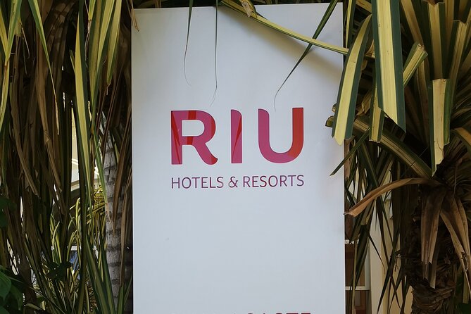 Transfers Riu Palace or Guanacaste From Airports Round Trip