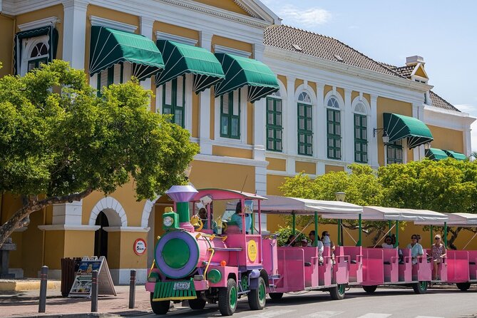 Trolley Train City Centre in Curacao - Good To Know