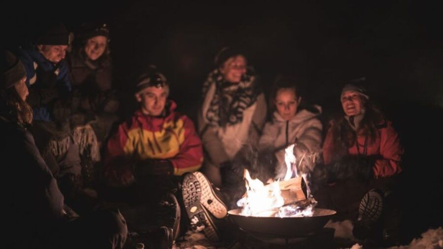 Tromsø: Chase the Northern Lights Mini-Bus Tour