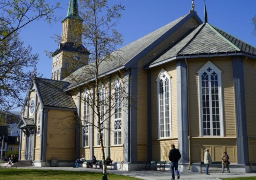 Tromso: City Highlights Guided Walking Tour - Good To Know