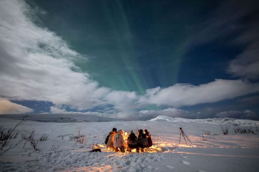 Tromsø: Northern Lights Private Expedition, 4×4, Hiking