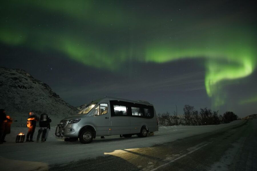 Tromsø: Northern Lights Tour With Free Professional Portrait