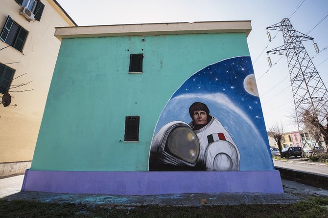 Trullo Photo Tour: Popular Art and Poetry on the Walls of a Neighborhood - Booking and Confirmation