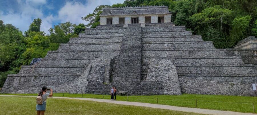 Tuxtla Gutierrez: Agua Azul, Misol Ha & Palenque Experience