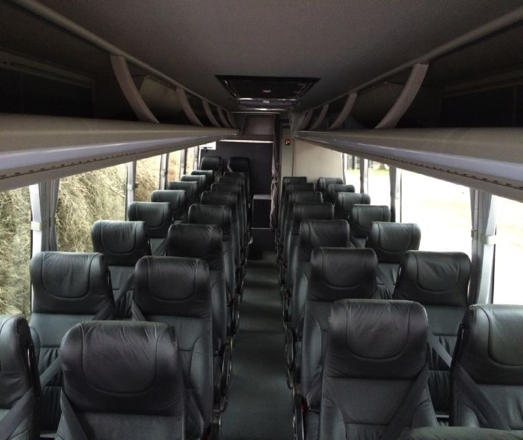 Uluru to Alice Springs or Alice to Uluru 1-Way Luxe Transfer
