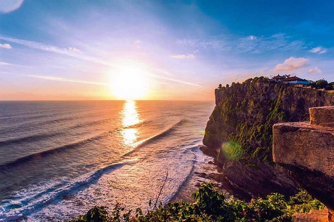 Uluwatu Surrounding: GWK- Padang Beach- Uluwatu Temple - Good To Know