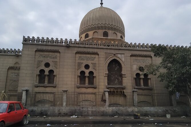 Unusual 4 Hours Tour Garbage & City of the Dead, St Simone Church - Good To Know