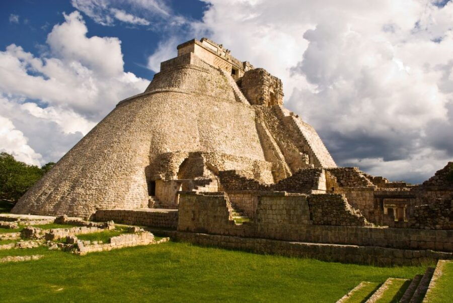 Uxmal and Kabah: One Day Tour With Transportation - Good To Know