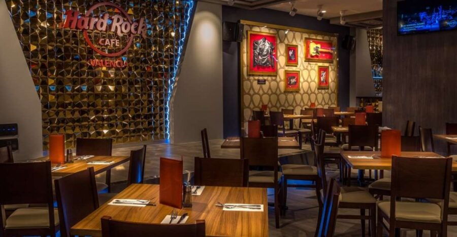 Valencia: Hard Rock Cafe Entrance With Lunch or Dinner - Good To Know