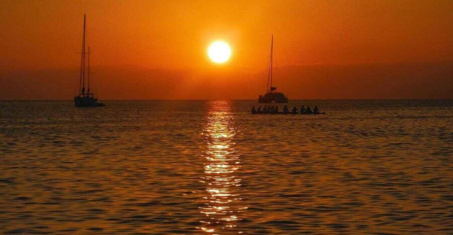 Valencia: Sunset Cruise on a Motor Catamaran