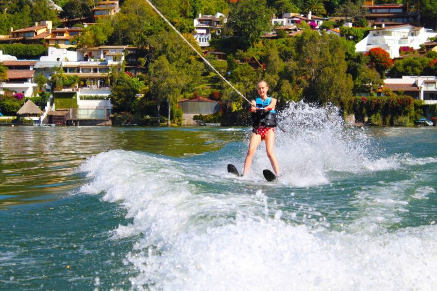 Valle De Bravo: Fast Boat With Aquatic Activities - Good To Know