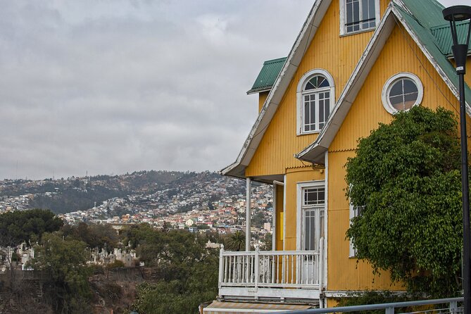 Valparaiso City Tour LGBT